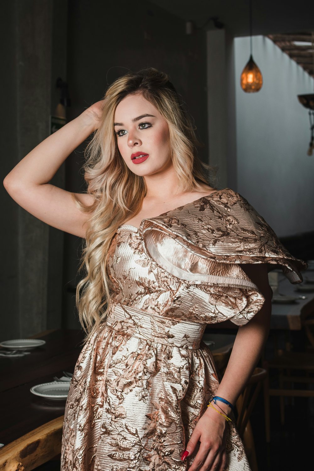 Vestido elegante em destaque